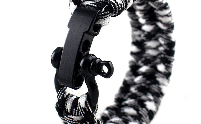Field emergency survival bracelet